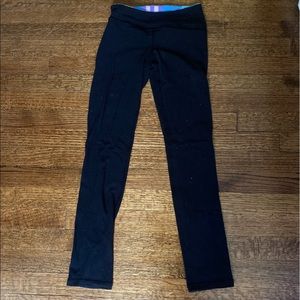 Ivviva black reversible leggings size 8